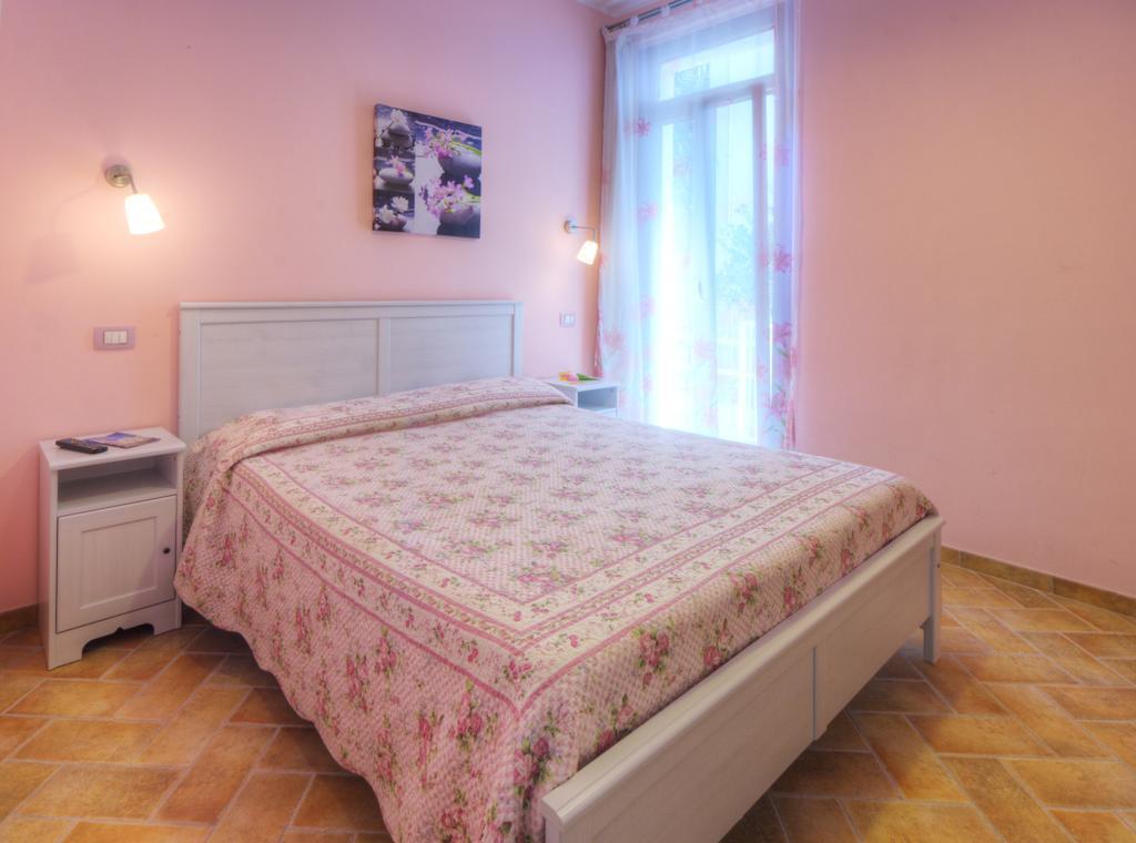 Locanda Del Picchio Loreto Kamer foto