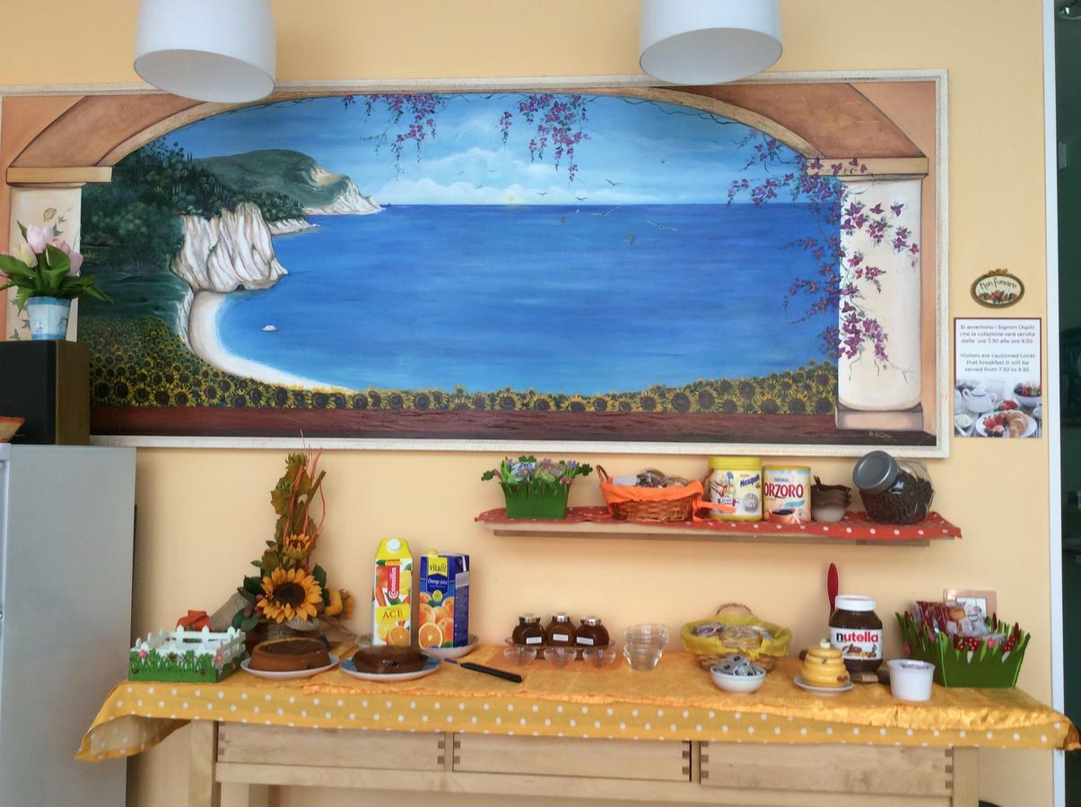 Locanda Del Picchio Loreto Buitenkant foto