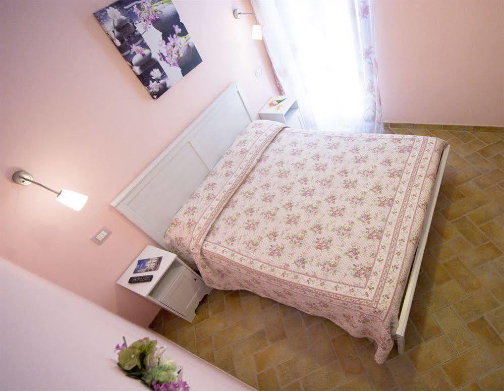 Locanda Del Picchio Loreto Buitenkant foto